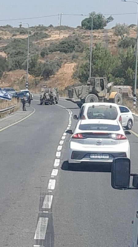 جيش الاحتلال يغلق مداخل قرية أم صفا شمال رام الله...