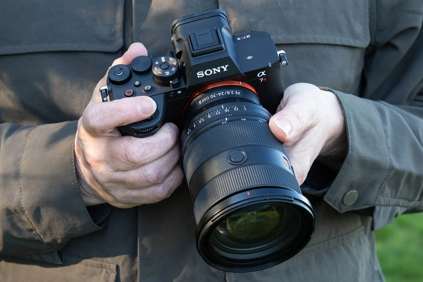 Sony Alpha A7R VI handgrip