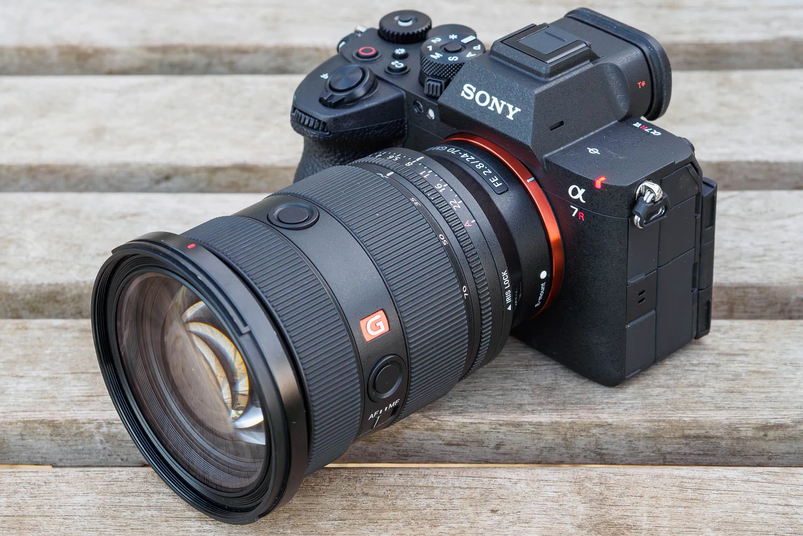 Sony Alpha A7R VI tally lamp. Image credit: Andy Westlake