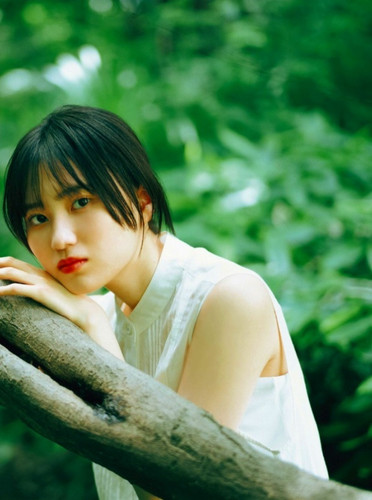 middle resize 0 (18).jpg