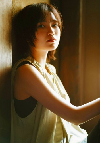 middle resize 0 (19).jpg