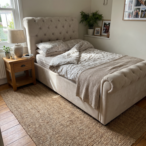 Beige Chesterfield Single Ottoman Bed.png