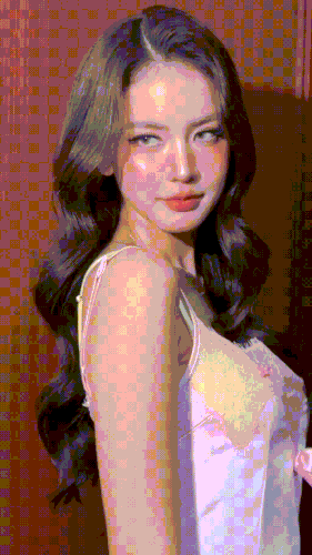 BowMaylada 190626 1.gif