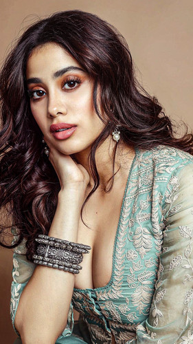 janhvikapoor 08 12 2024 0076.jpg