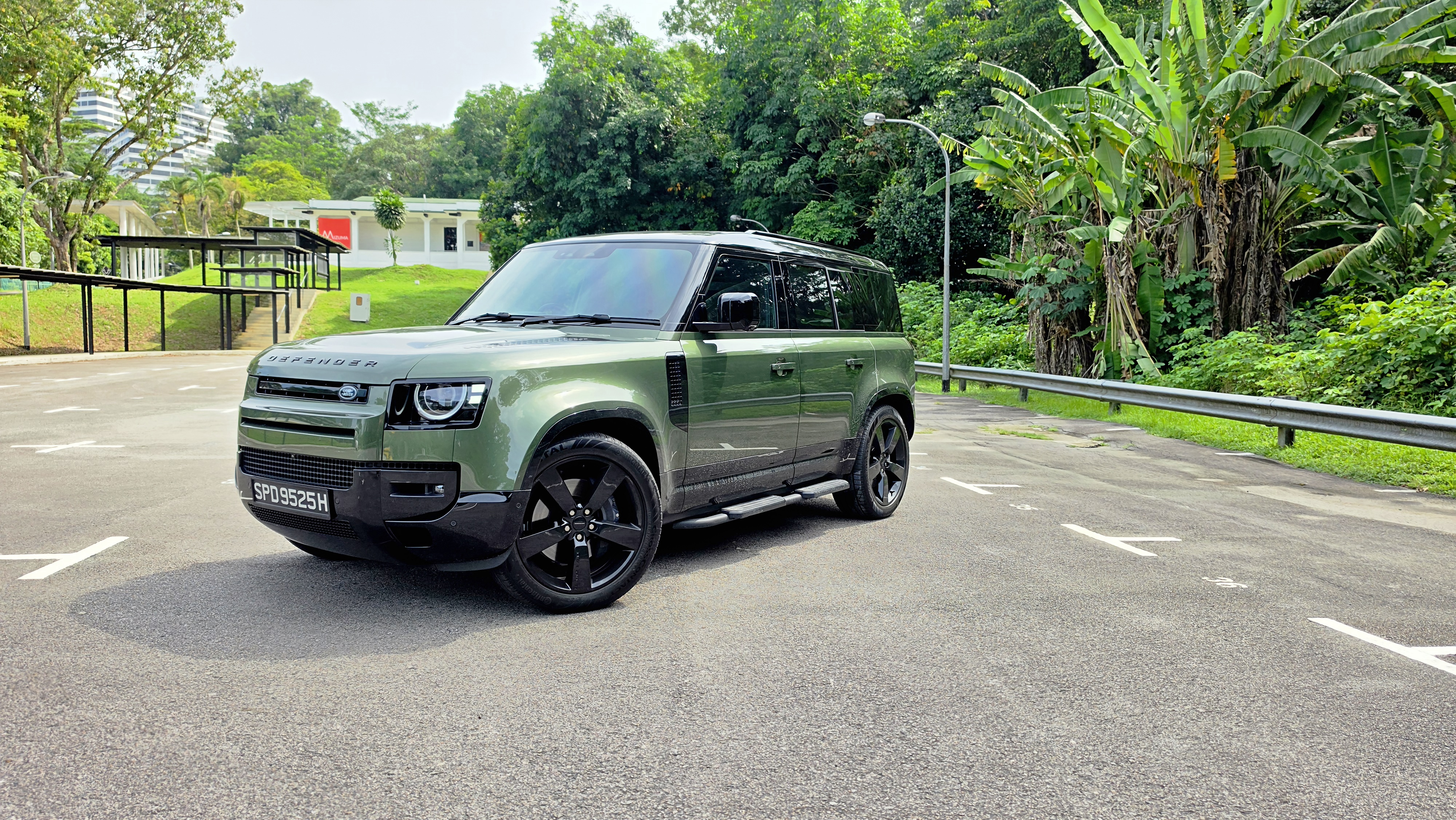 Land Rover Defender 110 2026 final shot