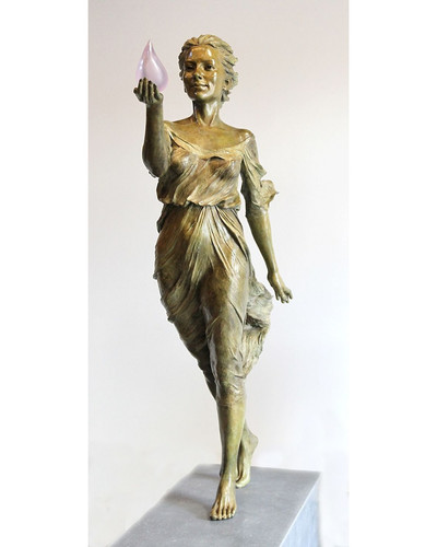 realistic female sculptures luo li rong 19 59c8a3f4b5733 700 bordered.jpg