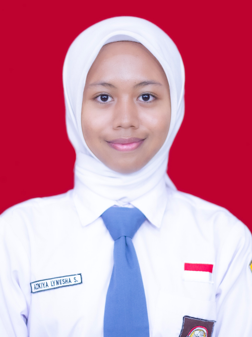 Azkiya Lynesha Syarif XI.C.png