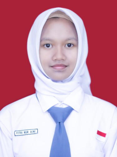 FITRI NUR AINI XI.E.jpg