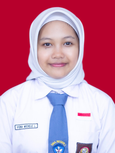 Viona Michele Laisyar XI.E.jpg