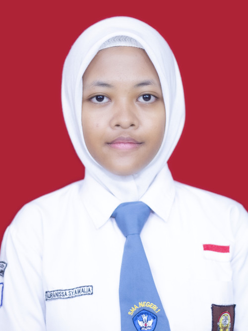 AURANISSA SYAWALIA XI.D.jpg