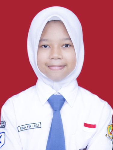 Aulia Nur Laeli XI.F.jpg
