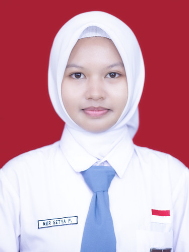 Nur Setya Purbaningrum XI.F.jpg