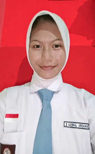 Khadra Janesa Evelyn X.G.jpg