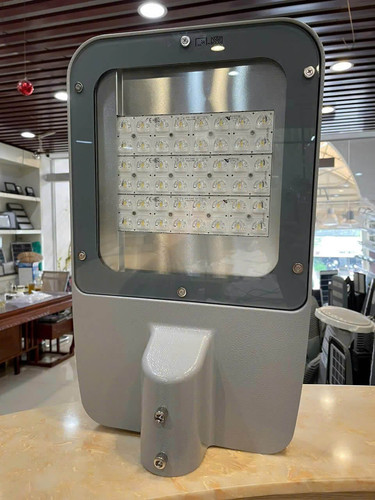 den led chieu sang duong pho ctl372p 150w led225 ww nw cw 220 240v 22500lm (1).jpg