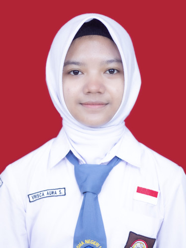 Vrisca Aura Saputri XI.H.jpg