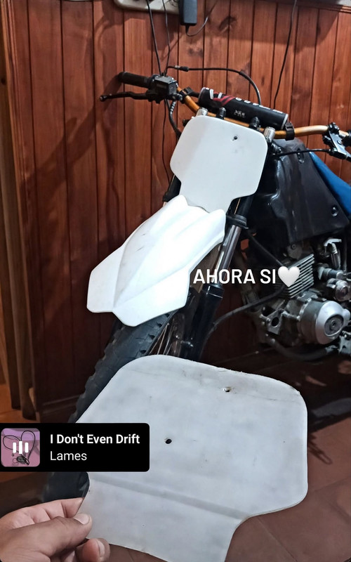 motorcycle fender photoreal.jpg