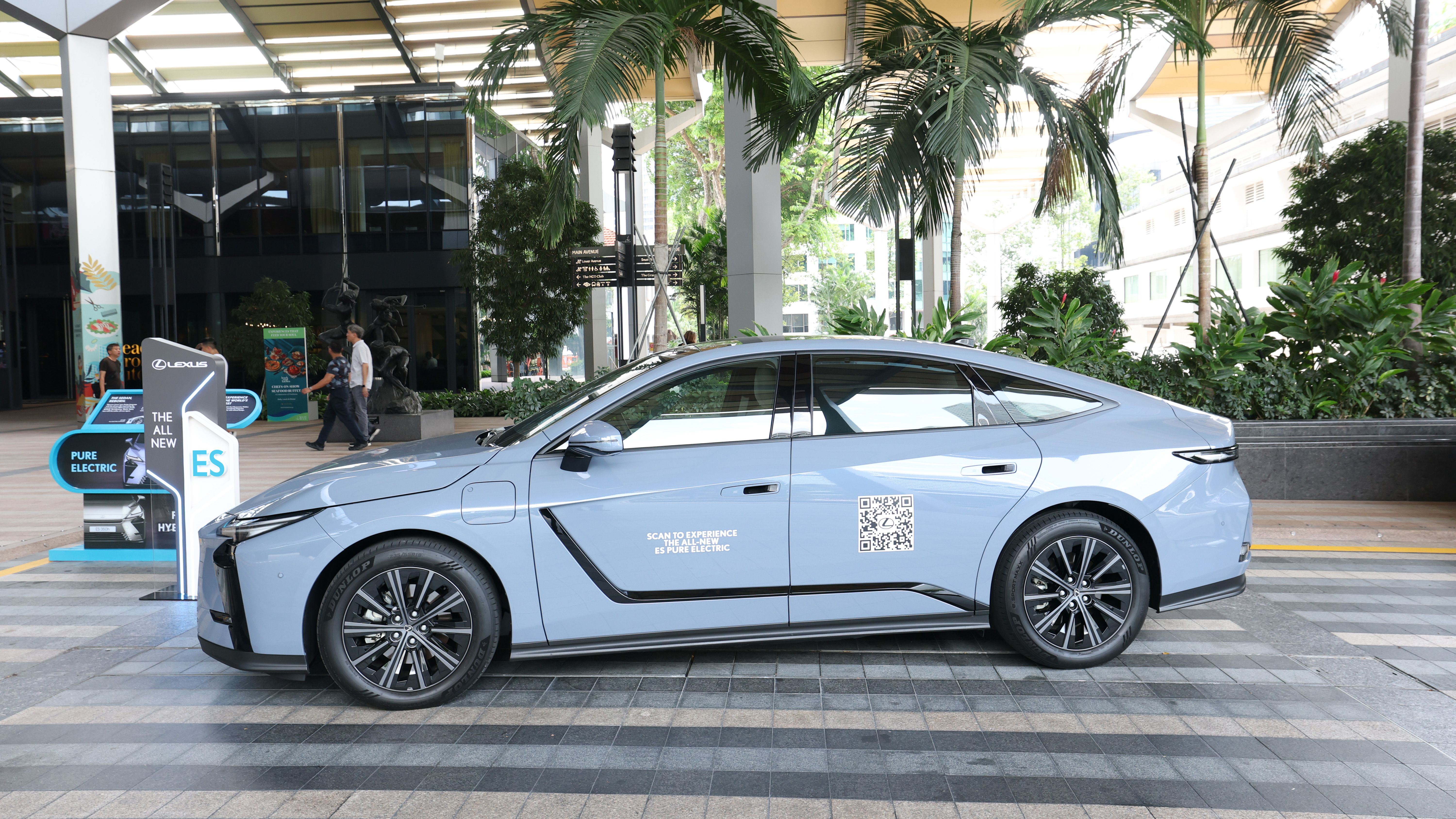 A preview of the all-new Lexus ES at the hotel entrance