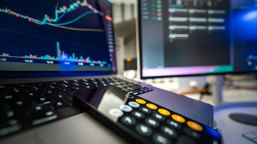 Global Investors Club – Your Gateway to Success with Straddleco.jpg
