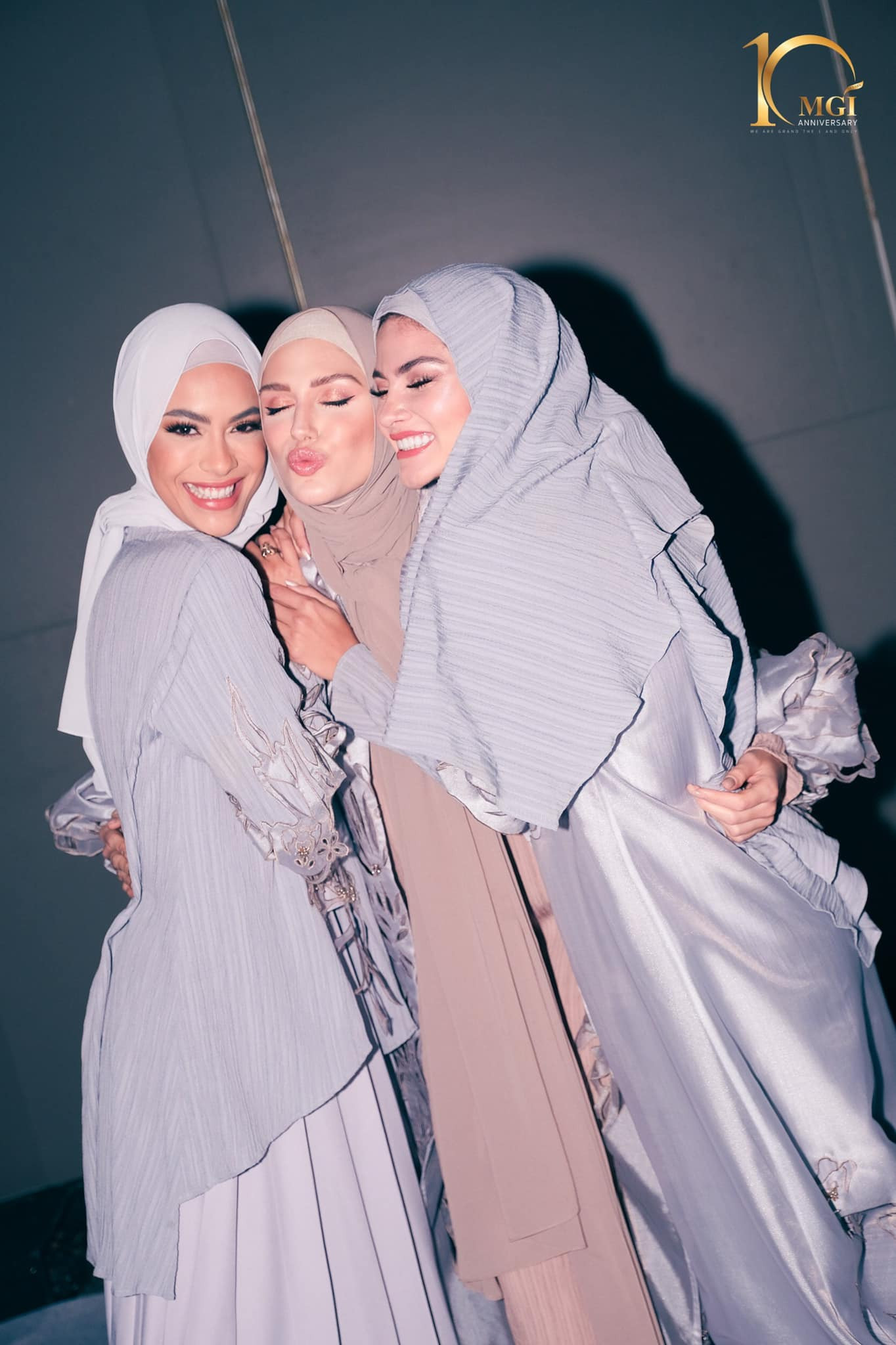 candidatas a miss grand international 2022 durante muslim fashion week. DHNGK7