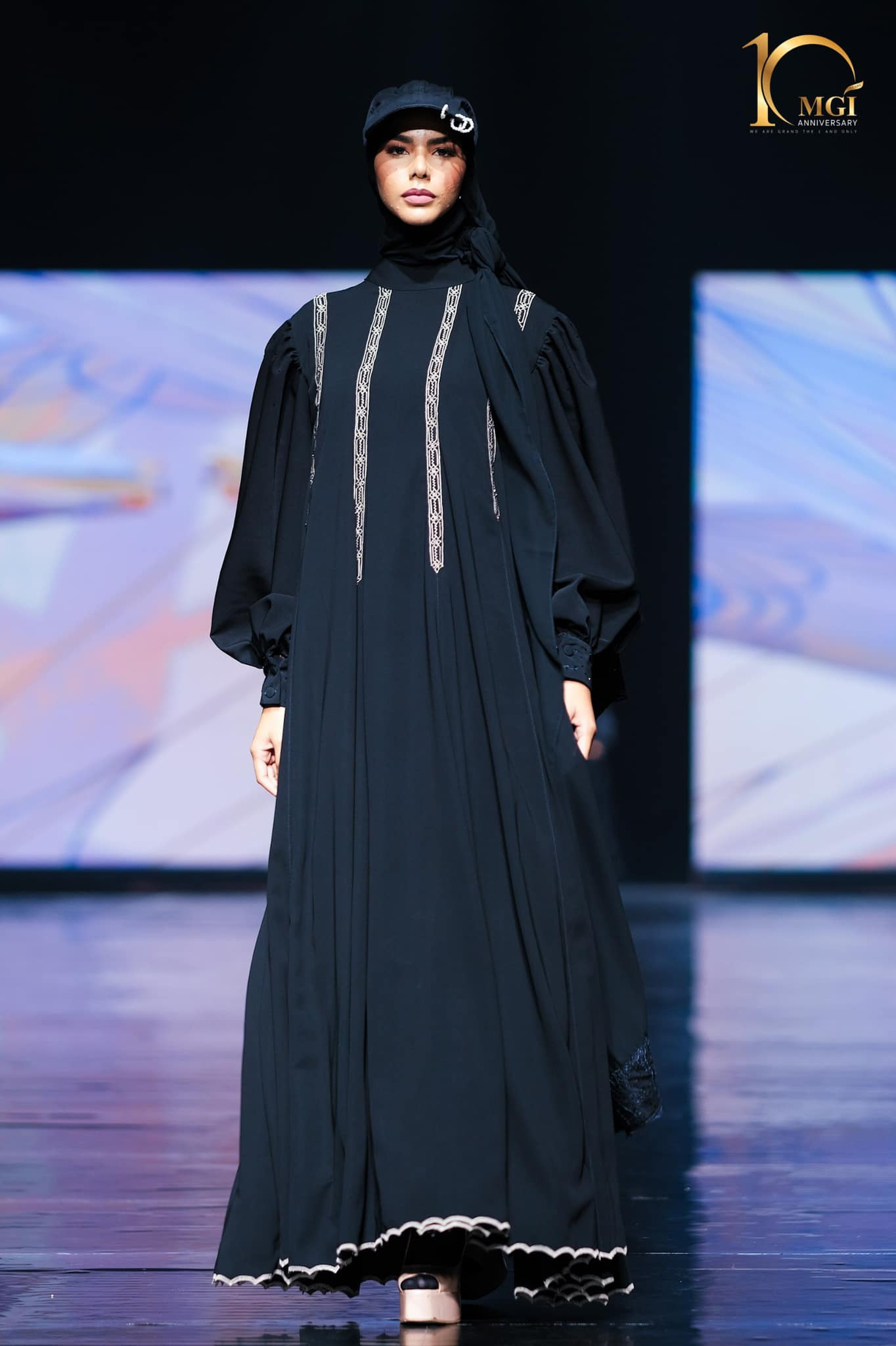 candidatas a miss grand international 2022 durante muslim fashion week. - Página 5 DHPox9