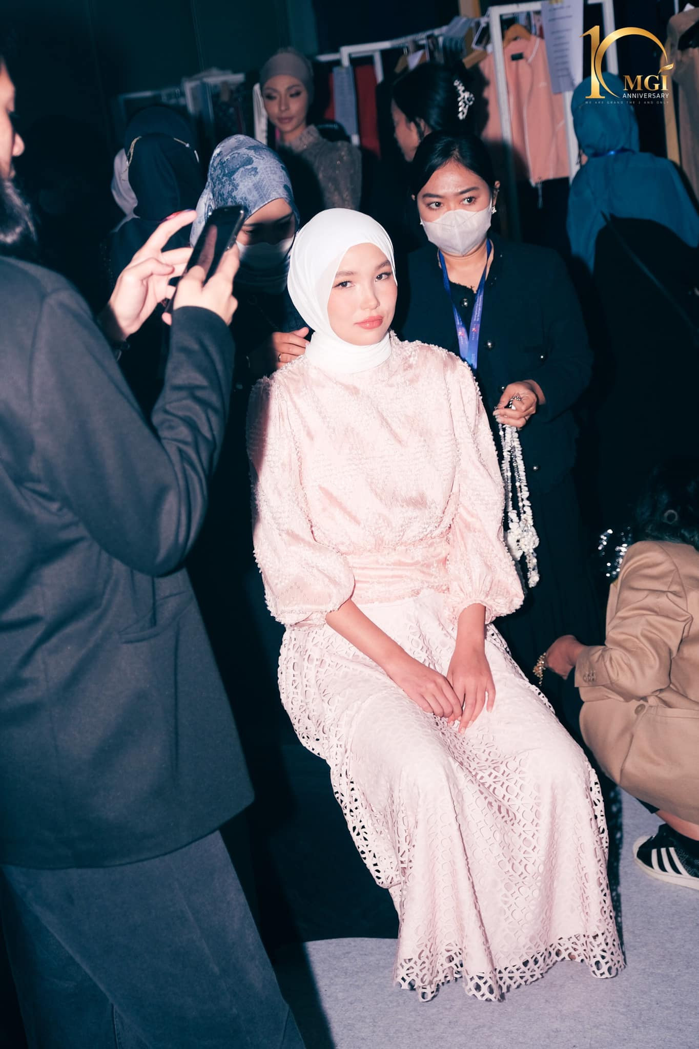 candidatas a miss grand international 2022 durante muslim fashion week. - Página 2 DHkzPV