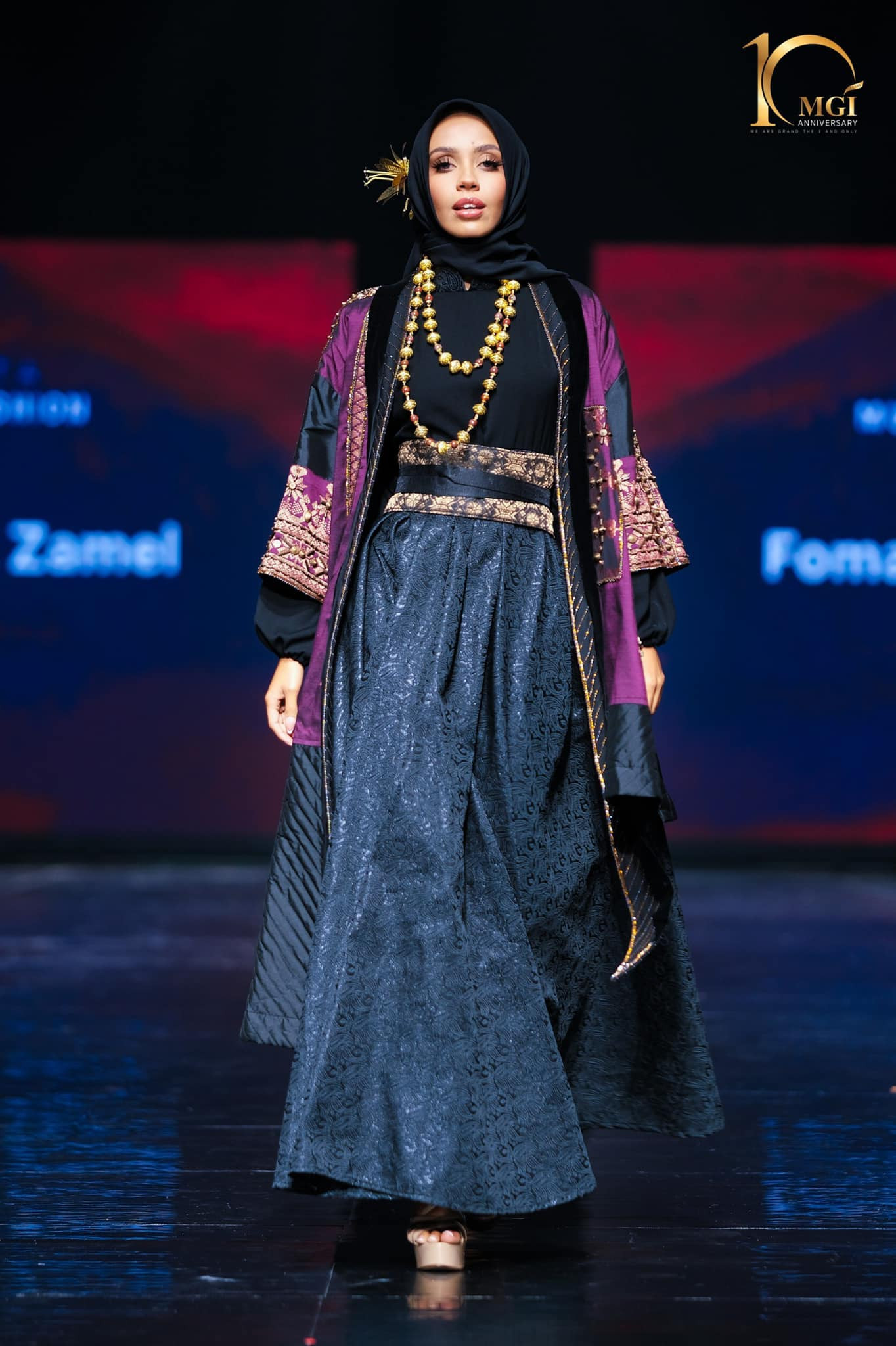 candidatas a miss grand international 2022 durante muslim fashion week. - Página 8 DHtYOv
