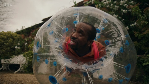 GhostsUK S4E5 PoachedGuests (671)