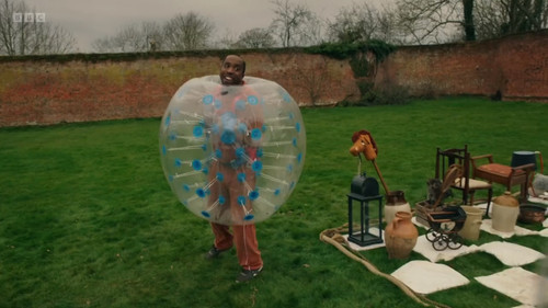 GhostsUK S4E5 PoachedGuests (721)