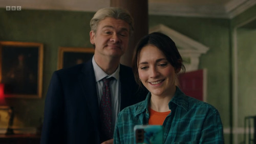 GhostsUK S4E5 PoachedGuests (530)