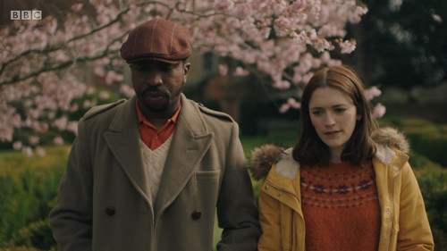 Ghosts UK s3e6 PartoftheFamily (280)