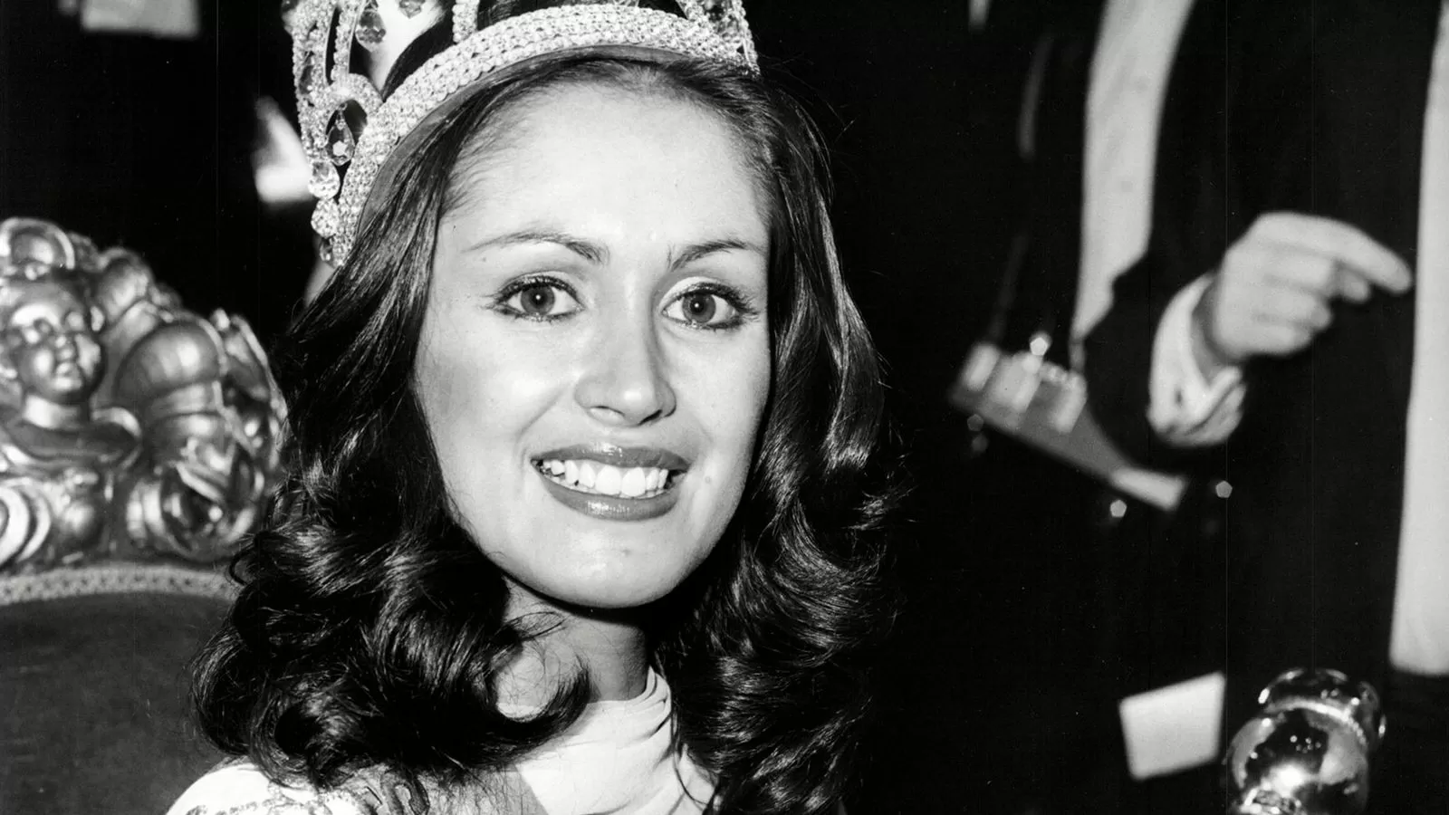 Falleció Silvana Suárez, ex Miss Universo de Argentina (vencedora de miss world 1978, no miss universe). DKs4lS