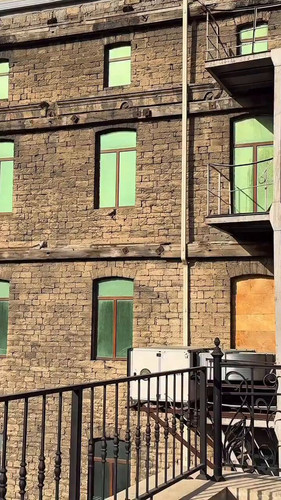 f9EVPz7XkG PDY1 .jpg