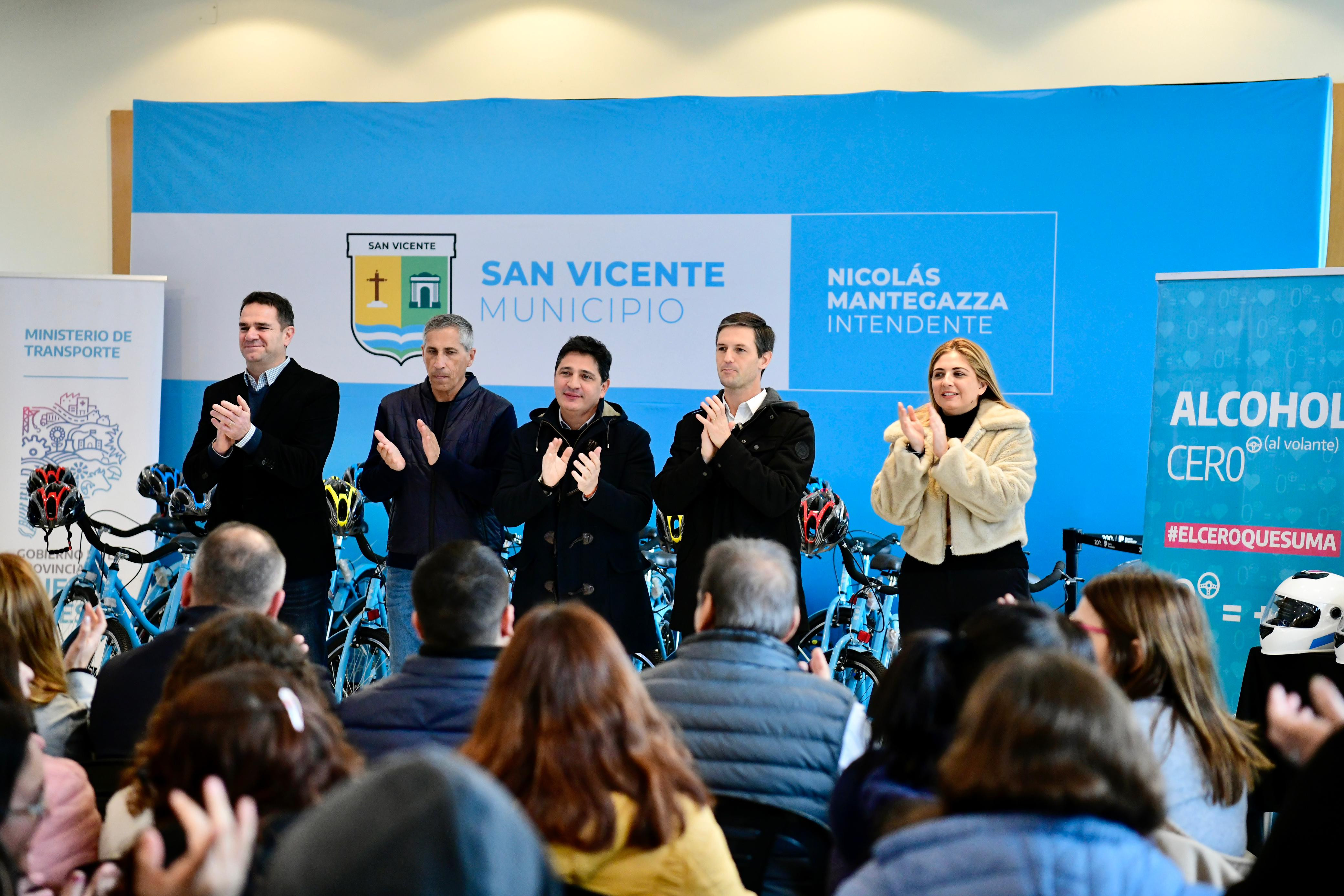 7bc721c7-6be1-4dbc-86fe-595cabef9fa7.jpg Marinucci y Mantegazza unieron esfuerzos por la educación vial en San Vicente