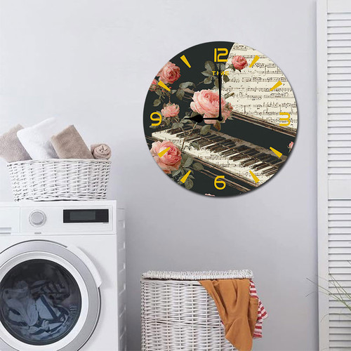 roses on a piano 007 07.jpg