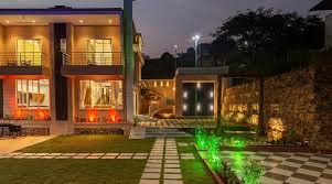 Villa Waterfront.jpg