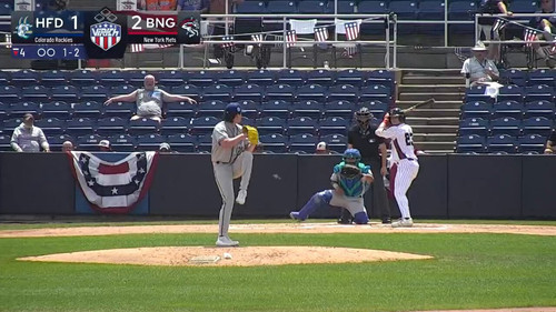 2vJBjMyWH4 OhF6m.jpg