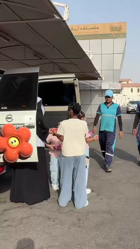 O Hsv d4bpjv9MPN.jpg