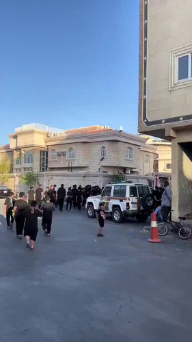 i ykDwORMYwMlBkY.jpg