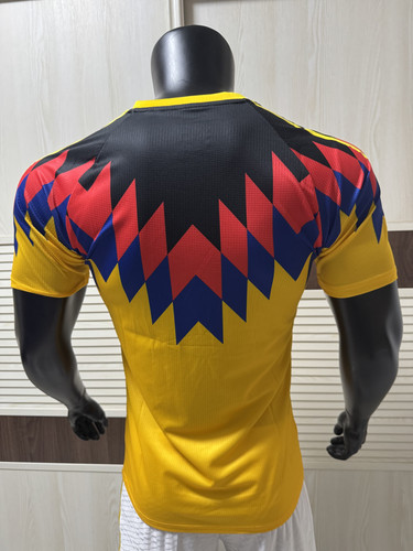 América 25 26 Home 02.jpg