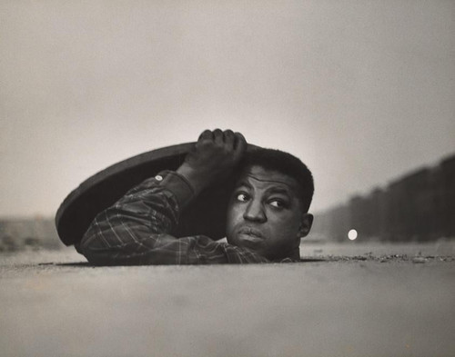 Gordon Parks The Invisible Man (1953) t3 1lfnrqe.jpg