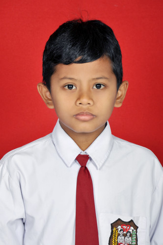 AHMAD GHAZLAN RAISING INQILABY.jpg