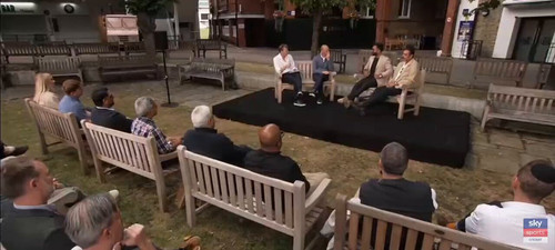 b3 Dg3R1nE9IoMqH.jpg