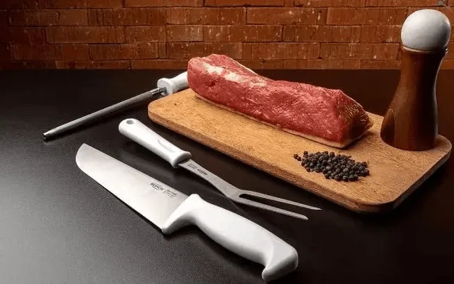 Brinox – Conjunto para Churrasco 3 Peças Precision Faca + Garfo + Chaira – Aço Inox