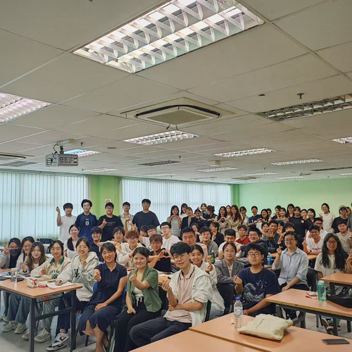 华文独立中学针灸科普.jpg