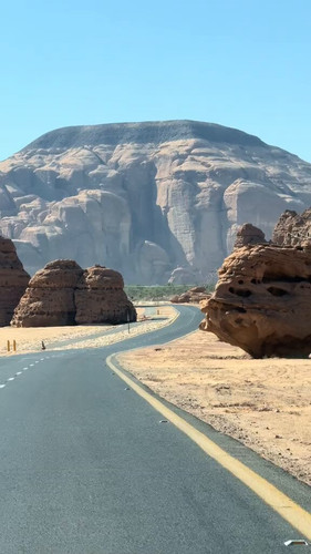 rzHa58wSmEA gNQm.jpg