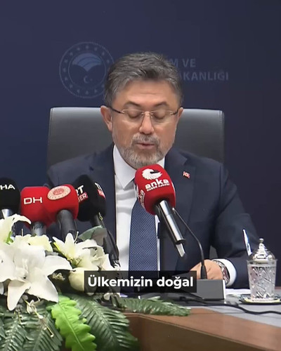 2vYf erEwM85cbO5.jpg