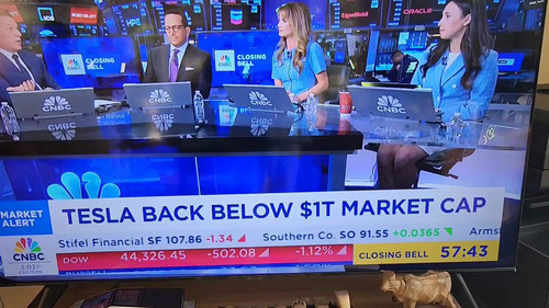 BZWyNGH m35zoEM9.jpg