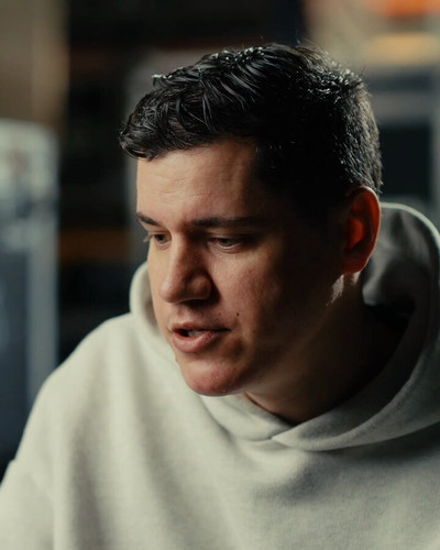 YbZXmMTG 4aOOQew.jpg