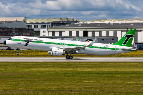 686e8434a2d36b467e5ebefd Transavia A321N PH YHD Retro Livery July 9 2025 (3).jpg