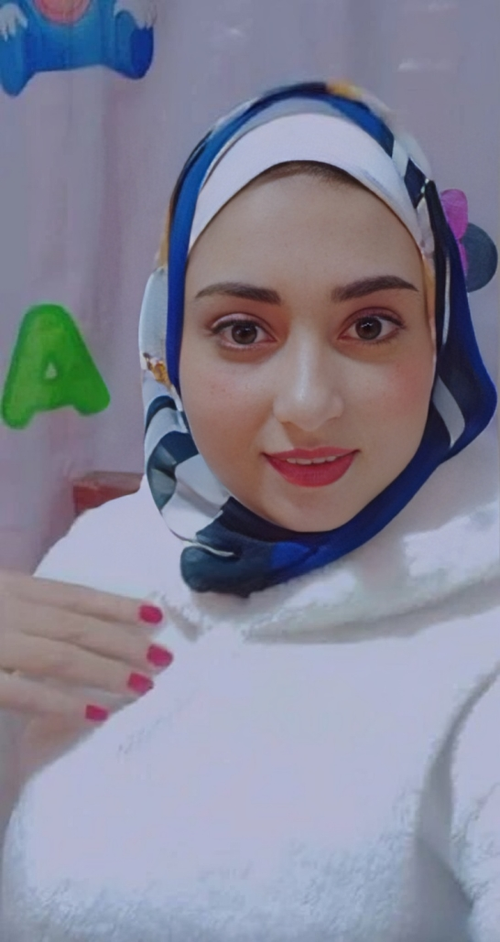 كتكوته ممحونه نازله تصوير نودز وهي بتلعب في كسها
